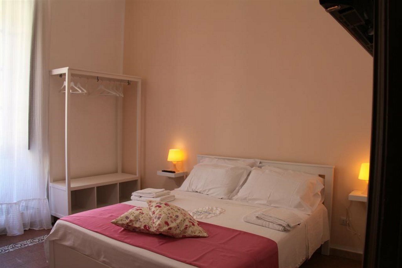 B&B Le Porte Di Napoli Extérieur photo