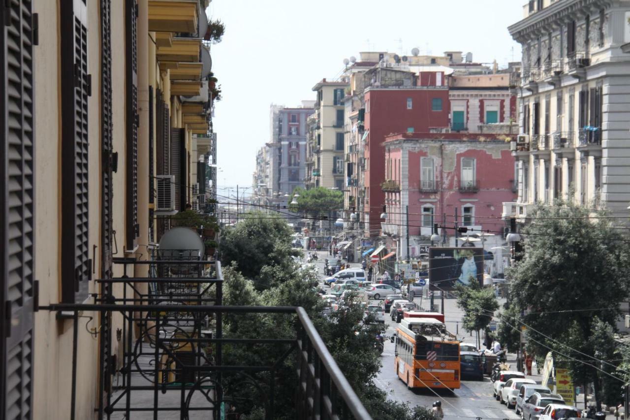 B&B Le Porte Di Napoli Extérieur photo