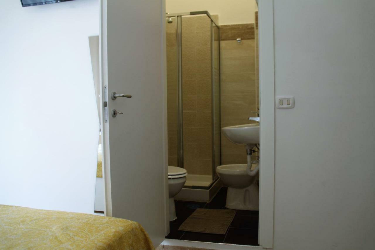 B&B Le Porte Di Napoli Extérieur photo